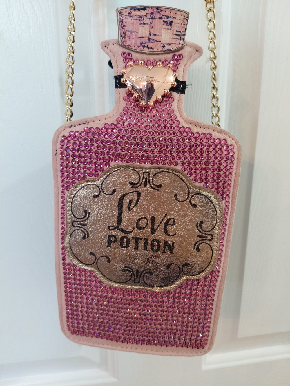 Betsey Johnson Pink Crystal 'Love Potion' Crossbody Bag - Picture 10 of 11